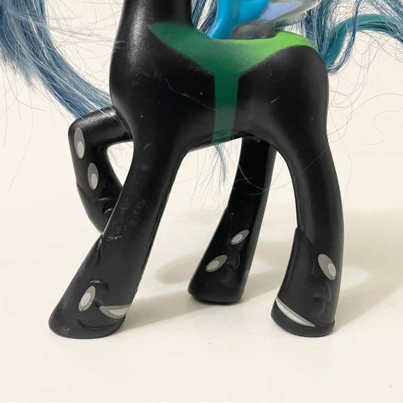 My Little Pony Brushable Queen Chrysalis Unicorn Pegasus - Picture 3 of 13